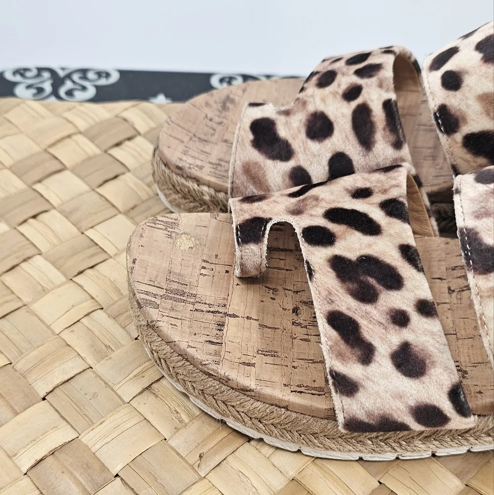b.o.c. Women's Leopard Print Sandals - Picture 9 of 13
